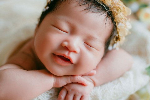 ẢNH NEWBORN ĐẸP - MÌ 16 NGÀY TUỔI