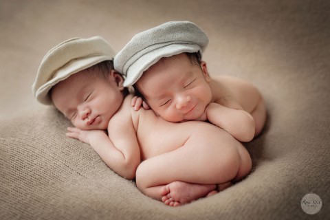 ẢNH NEWBORN ĐẸP - TWINS BON BEO